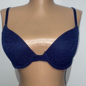PINK Victoria's Secret Navy Wear Everywear Lightly Lined T-Shirt Bra Size 32C
